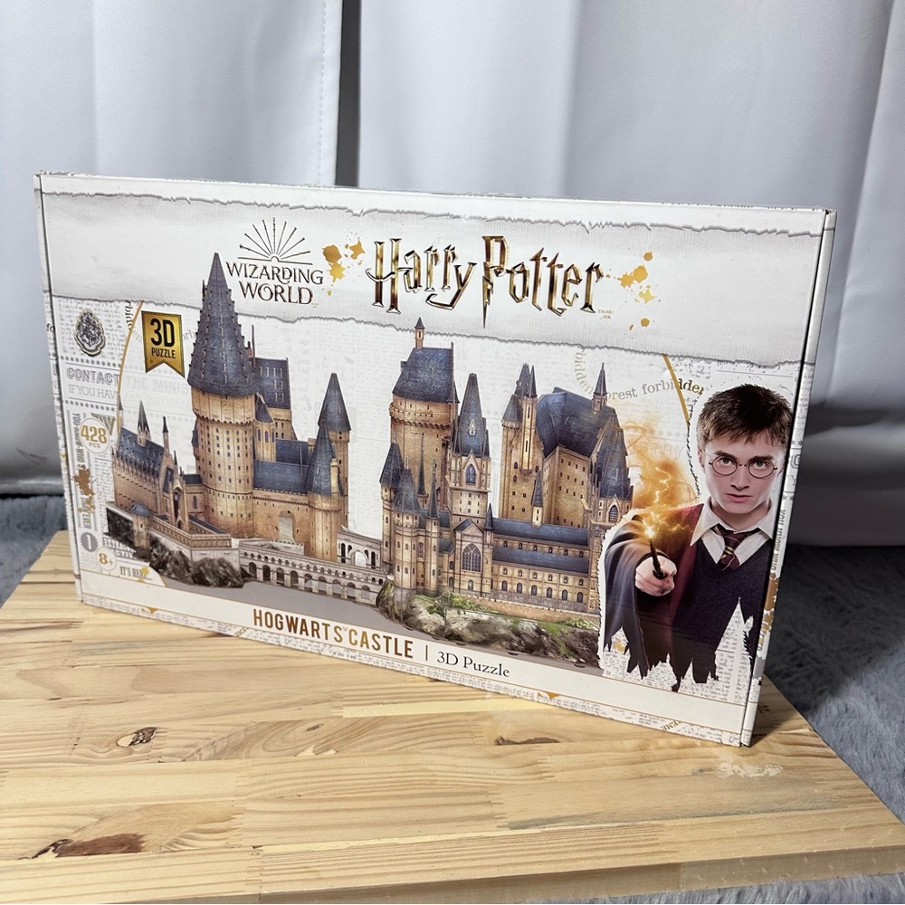 Harry Potter Hogwarts Castle 3D 428 Piece Puzzle Brand New, Sealed Box